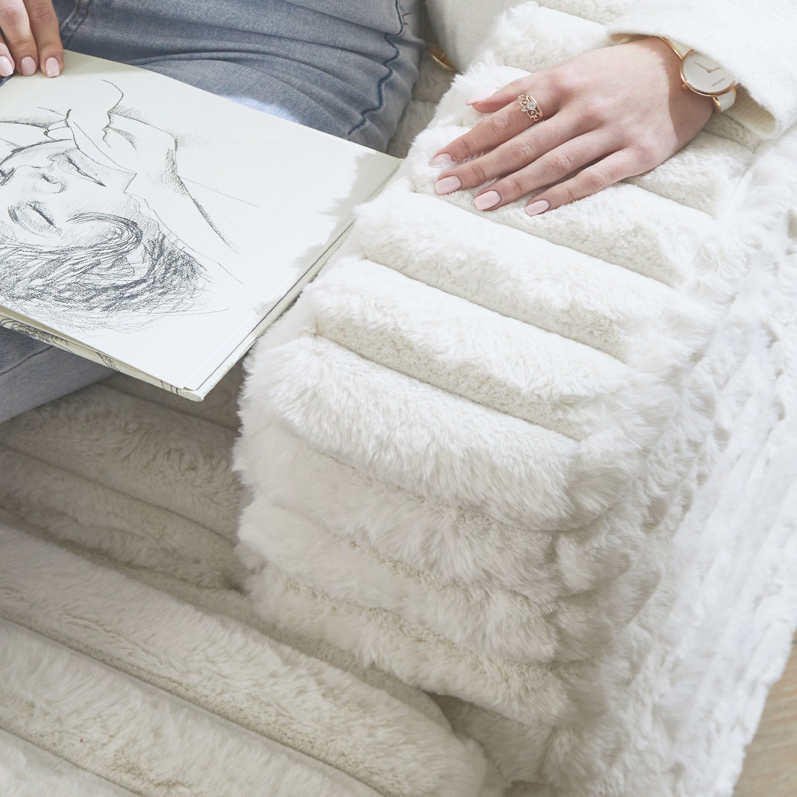 Pull-Out Chaise Lounge Bed with Plush Corduroy Fabric & Supportive Pillows