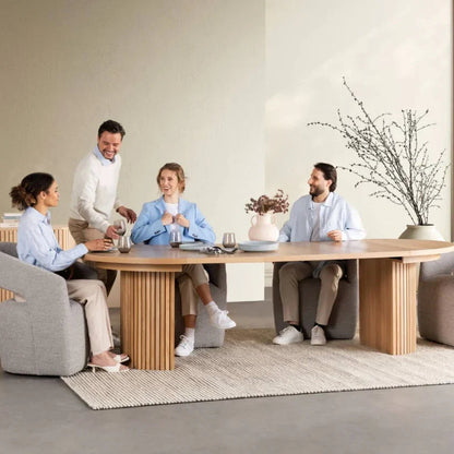 Lumen Expand™ – From Cozy to Crowd-Ready in Seconds